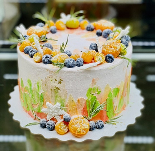 Торт № 346 Праздничный, декор фрукты, ягоды