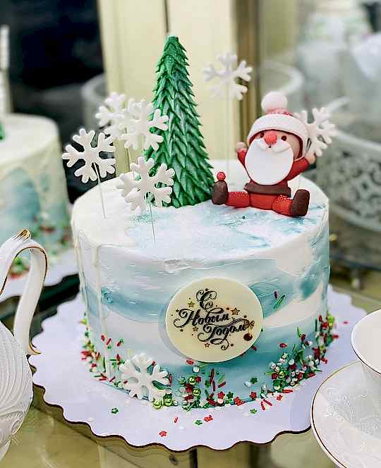 Торт Праздничный № 484, декор - новый год, елка, дед мороз
