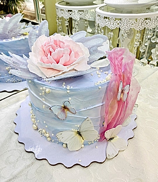 Торт Праздничный № 661, декор - цветок пион