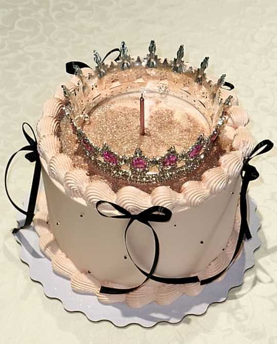 Торт Праздничный № 690, с короной и блестками в стиле ламбет.