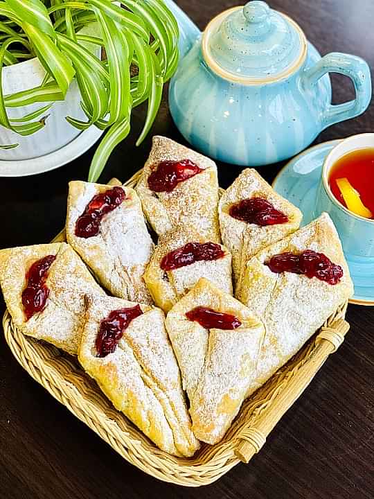 Конвертик творожный с фруктовой начинкой 1/60 гр