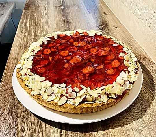 Пирог летний «Ягодный», 2,2 кг.