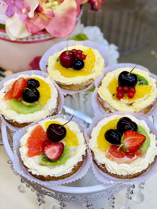 Пирожное Тарталетка сырная с ягодами 1/120 г