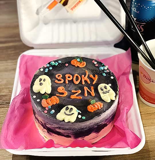 Бенто-торт № 527, шоколадный, декор ХЭЛЛОУИН, ПОД ЗАКАЗ ЗА 48 ЧАСОВ