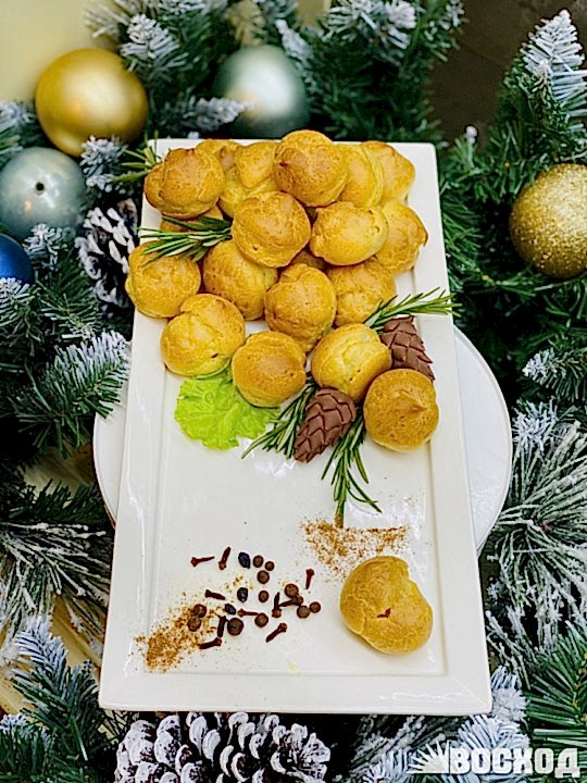 Профитроли с сыром и зеленью 1 шт. / 30 гр.