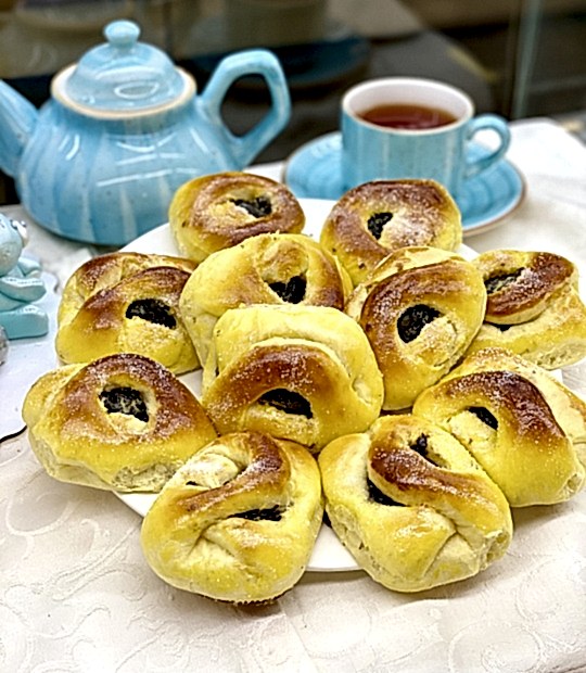 Пирожок с черносливом 1/50 гр, ПОД ЗАКАЗ ЗА 48 ЧАСОВ