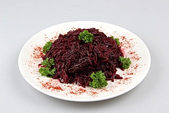 Тушеная свекла